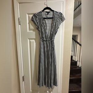 Women’s dark blue checkered wrap around dress-mid calf